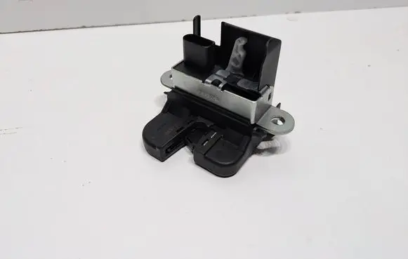 Volkswagen Tiguan Tailgate/trunk/boot lock/catch/latch 5M0827505 SG7LTAL