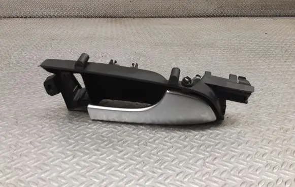 Audi A3 S3 8P Front door interior handle 8P3867020