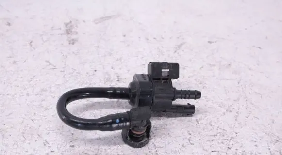 Audi Q5 SQ5 Breather hose sensor 06H906517AA