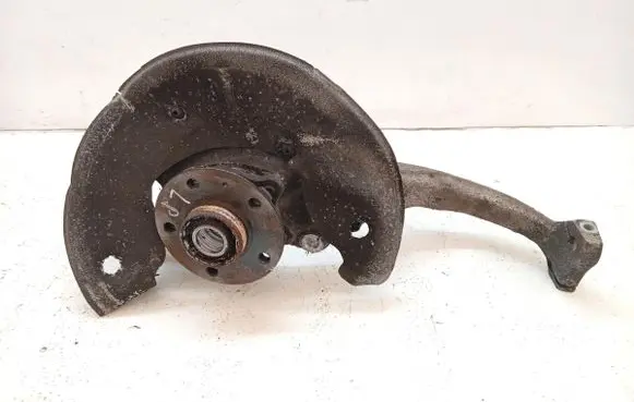 Audi A5 8T 8F Front wheel hub spindle knuckle