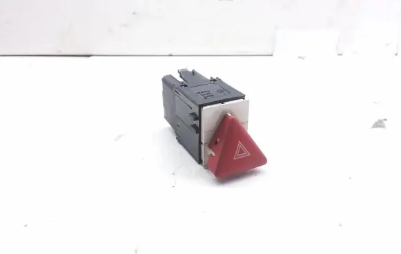 Volkswagen PASSAT B6 Hazard light switch 3C0953509