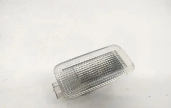 Toyota Avensis T270 Other interior light 8133005050 81330-05050