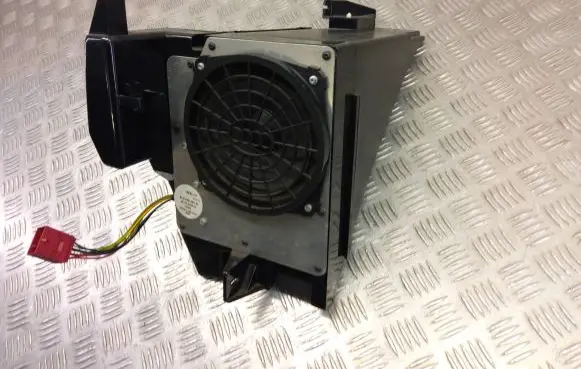Audi A3 S3 8L Subwoofer speaker 8L0035381G
