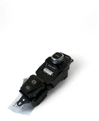 Engine start stop button switch
