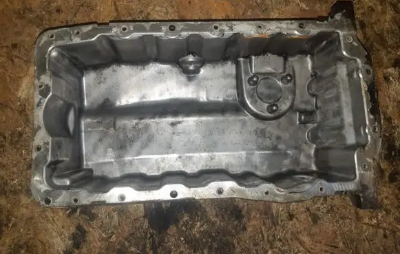 Volkswagen Touran I Oil sump 038103603AG 038103603AJ