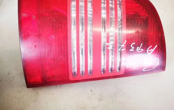 Skoda Octavia Mk1 (1U) Rear/tail lights 1u9945095b 1u9945111b