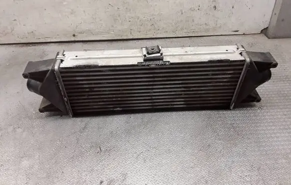 Iveco Daily 35.8 - 9 Intercooler radiator 