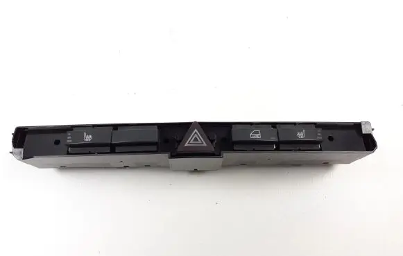Opel Astra H Hazard light switch 13100109 E509E325582U176