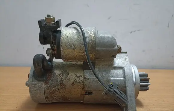 Nissan Skyline Starter motor 23300AL600