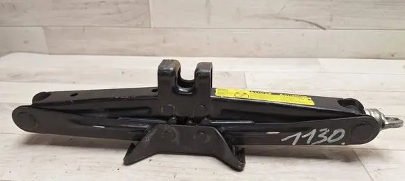 Toyota Corolla Verso AR10 Lift Jack 091110F020