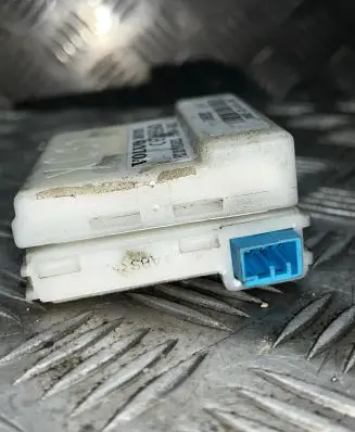 Volvo XC90 Alarm control unit/module 30669773 PW9DA5823 14405ADA5823