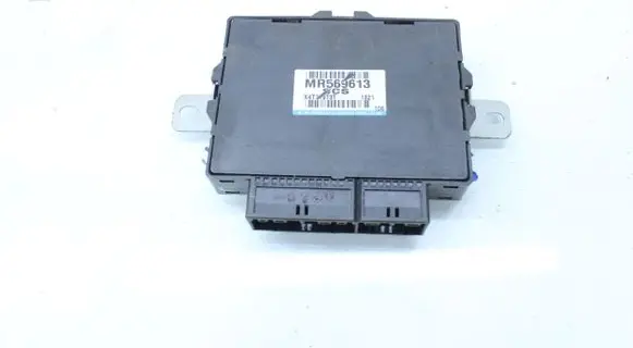Mitsubishi Pajero Comfort/convenience module MR569613
