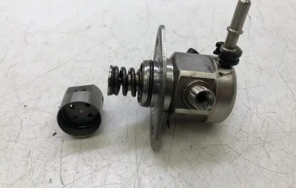 Hyundai i30 Fuel injection high pressure pump 3532607250