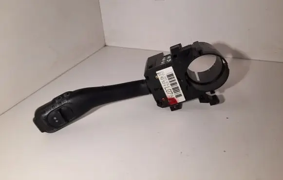 Audi A6 S6 C5 4B Indicator stalk 8L0953513H