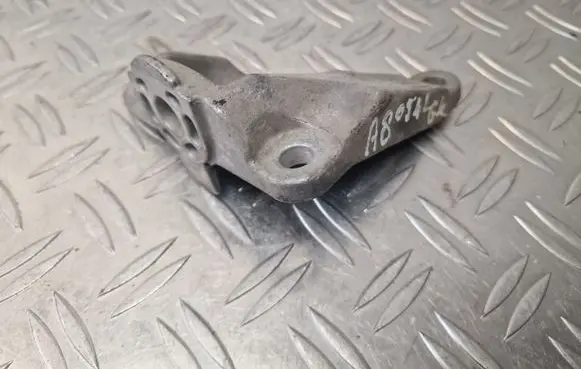 Audi A8 S8 D3 4E Gearbox mounting bracket 4E0399113AA