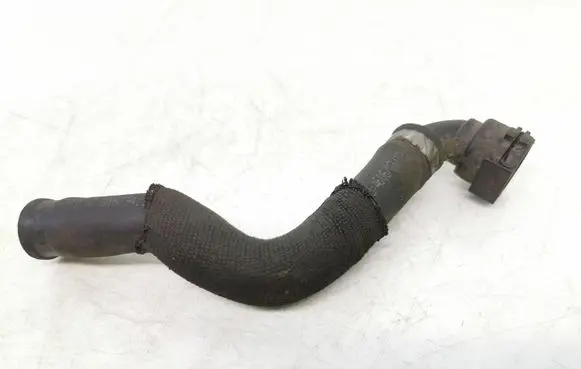 BMW X5 E70 Engine coolant pipe/hose 7576371 757637102