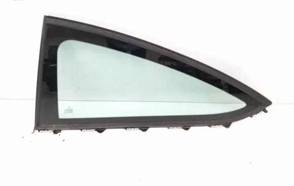 Mercedes-Benz C W204 Rear side window A2046707112