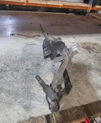 Front wiper linkage and motor