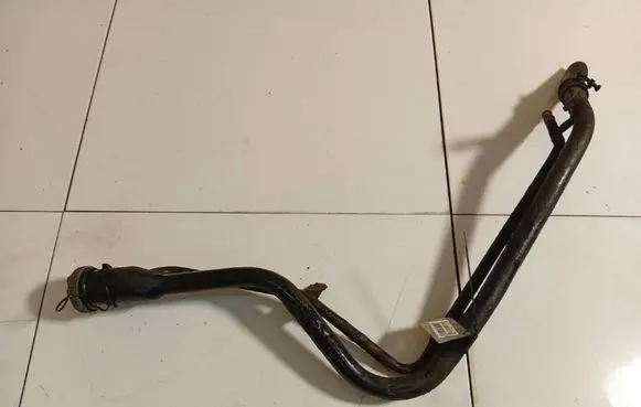 Mazda 6 Fuel tank filler neck pipe 