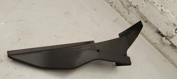 BMW i4 Centre console side trim rear 7489847