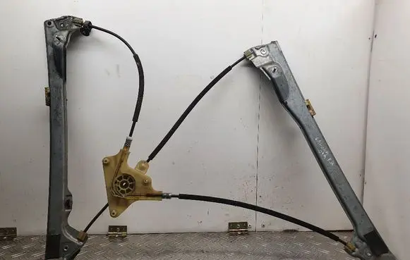 Renault Laguna III Front window lifting mechanism without motor 807010002R