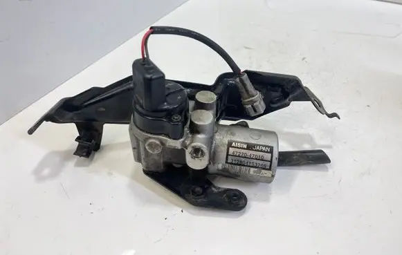 Toyota Prius (XW20) Master brake cylinder 4727047010
