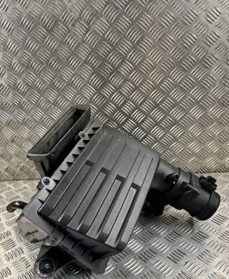 Volkswagen PASSAT B8 Air filter box 5Q0129607AA