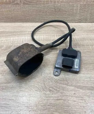 BMW 5 E60 E61 Lambda probe sensor 7587129 5WK96610G