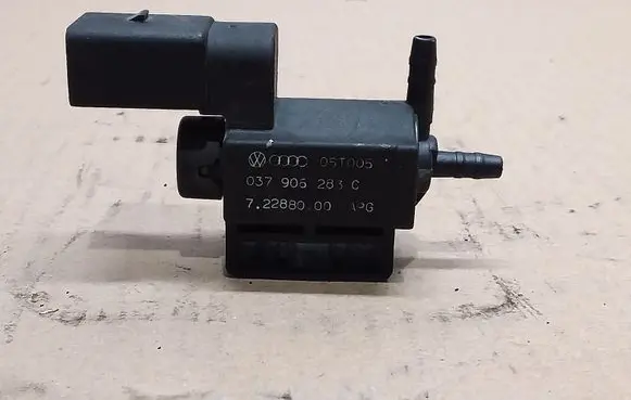 Skoda Octavia Mk2 (1Z) Vacuum valve 037906283C