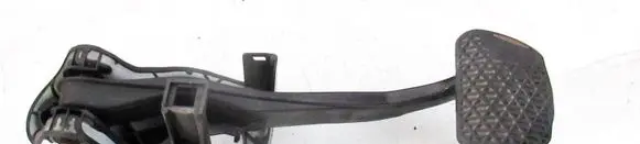 Mercedes-Benz C W204 Brake pedal A2042902001 ZGS008 PP204290056