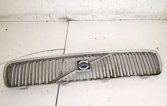 Volvo V50 Front grill 08678556