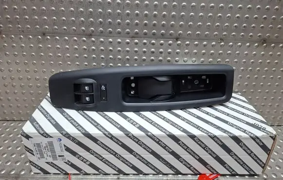 Fiat Doblo Electric window control switch S26338913 735550087