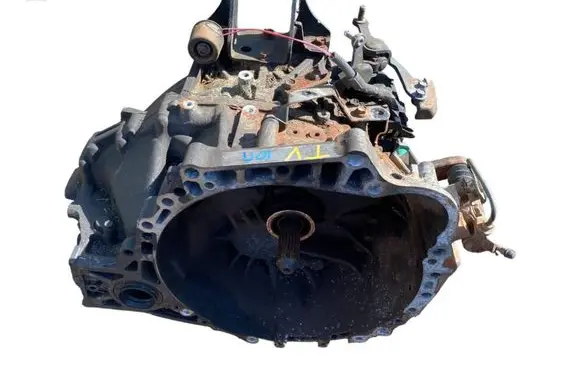 Manual 5 speed gearbox