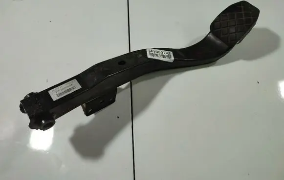 Audi A6 S6 C6 4F Clutch pedal 721140