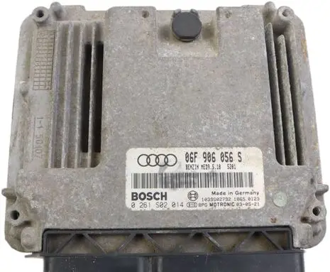 Audi A3 S3 8P Engine control unit/module 06F906056S 0261S02014 1039S02792
