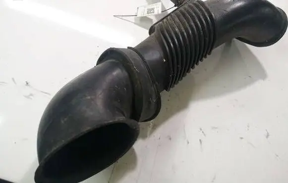 Audi Q7 4L Air intake hose/pipe 7L6129609E