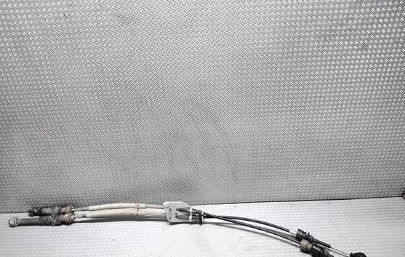 Gear shift cable linkage