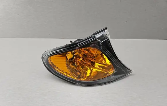 BMW 3 E46 Front indicator light 7165848 63137165848