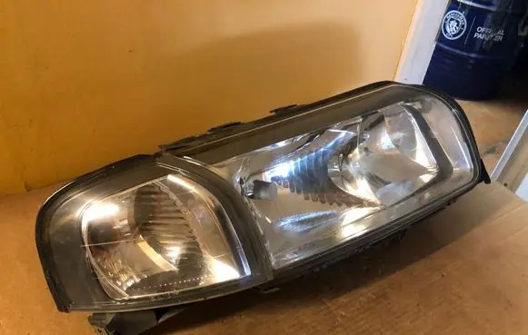 Volvo S80 Headlight/headlamp 8693538 89007820
