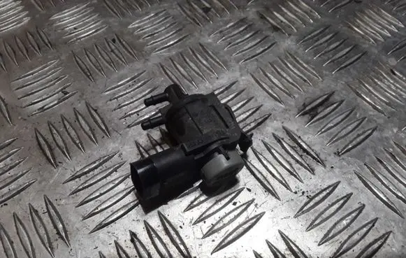 Audi A6 S6 C5 4B Turbo solenoid valve 1J0906283C