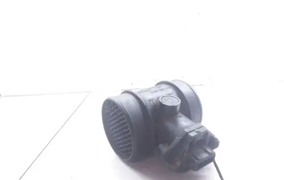 Opel Vectra B Mass air flow meter 0281002139