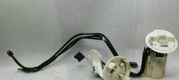 Mercedes-Benz E C207 W207 In-tank fuel pump A2044702294 A2044700694