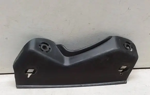 Volkswagen PASSAT B6 Front bumper mounting bracket 3C0807506