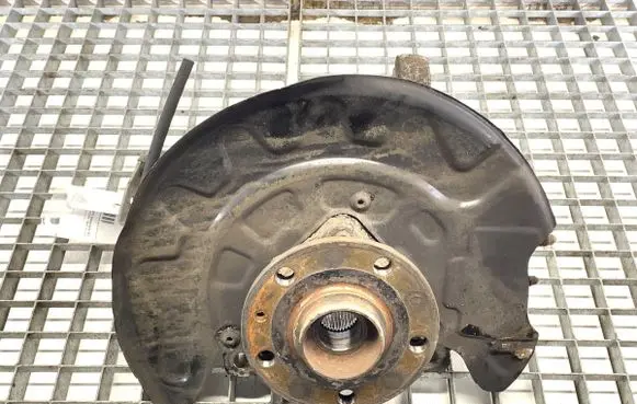 Volkswagen PASSAT B8 Front wheel hub spindle knuckle