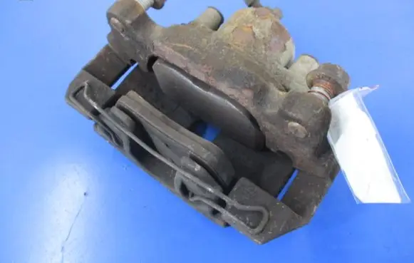 Seat Altea XL Front brake caliper