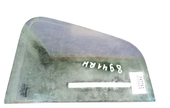 Renault Thalia I Front door window glass four-door