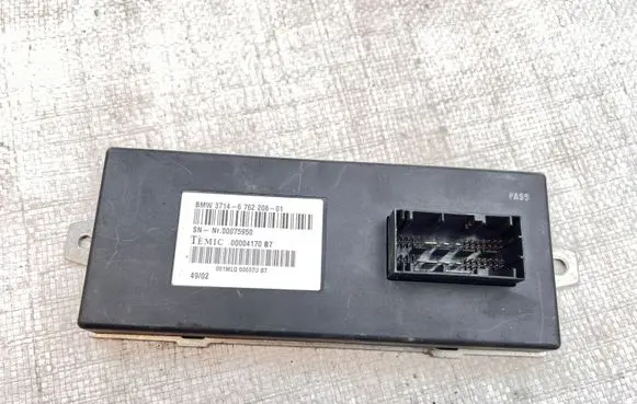 BMW 7 E65 E66 Air suspension control unit module (rear) 6762208