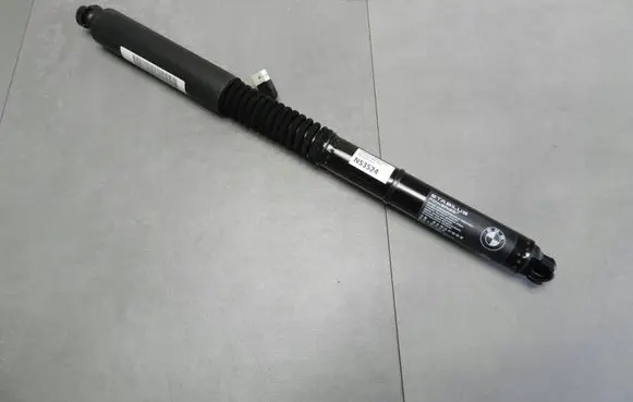 BMW X3 G01 Tailgate strut 9482795 182022