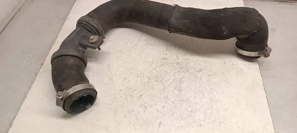 Intercooler hose/pipe