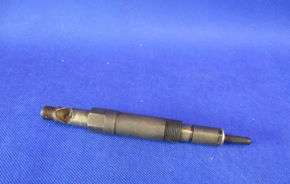Ford Mondeo Mk III Fuel injector 043213381